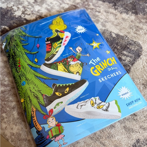 Brand new Skechers Navy, Red & White Knit Platform Sneakers- wth T&B - Picture 9 of 9